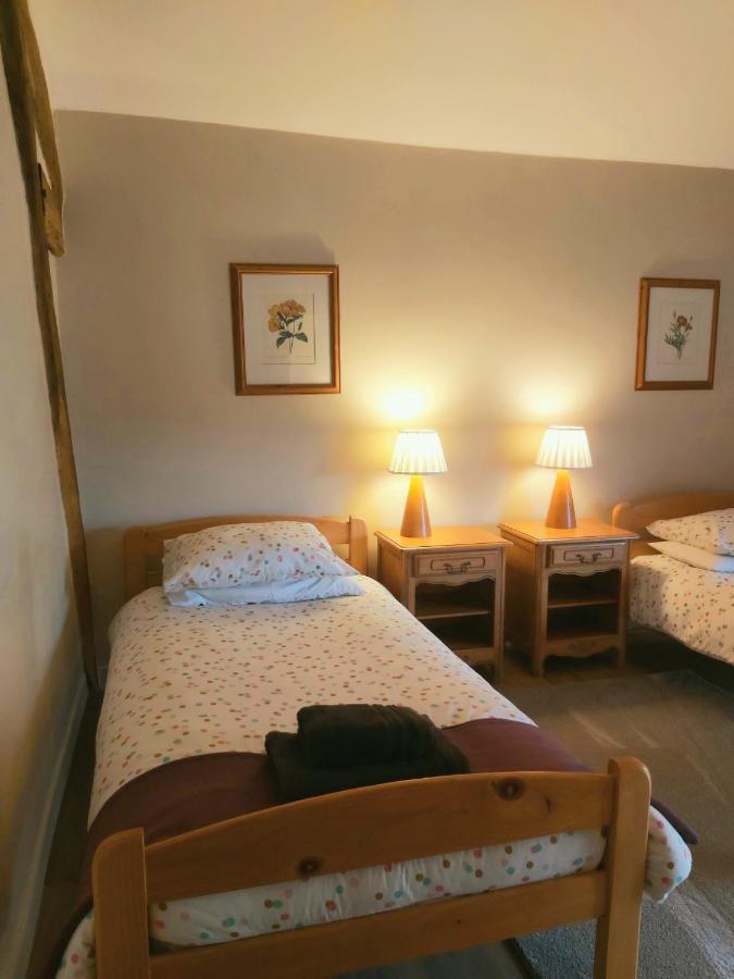 Beautiful 2 Bed Cottage With Swimming Pool Pagéas Eksteriør bilde