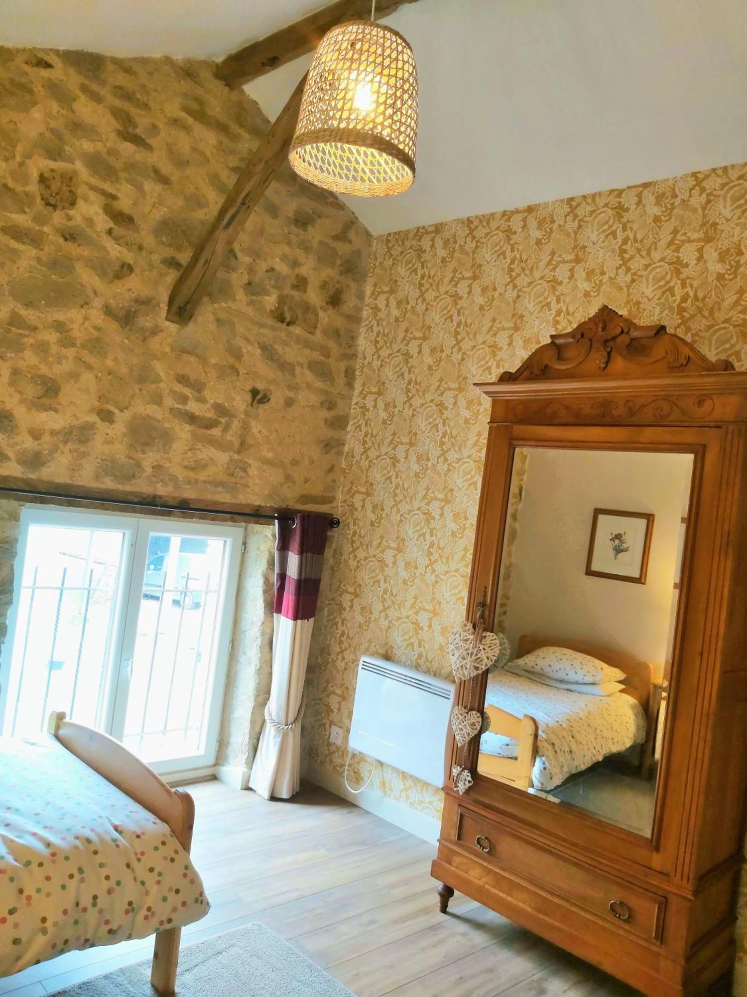 Beautiful 2 Bed Cottage With Swimming Pool Pagéas Eksteriør bilde